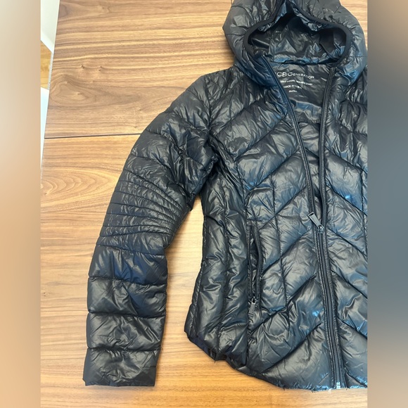 BCBGeneration Ultra Light Weight Packable Down Puffer - Picture 3 of 6